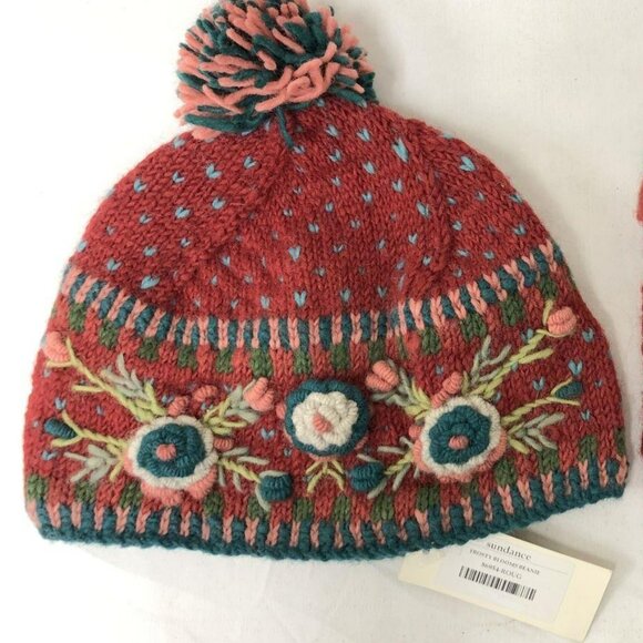 Frosty Blooms Rouge Aubrey Wool Beanie & Handwarmers